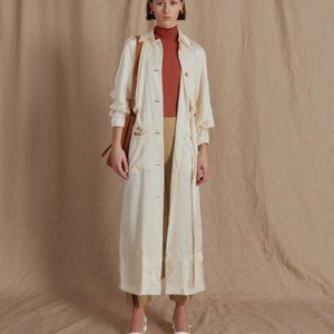 Rejina Pyo wren trench